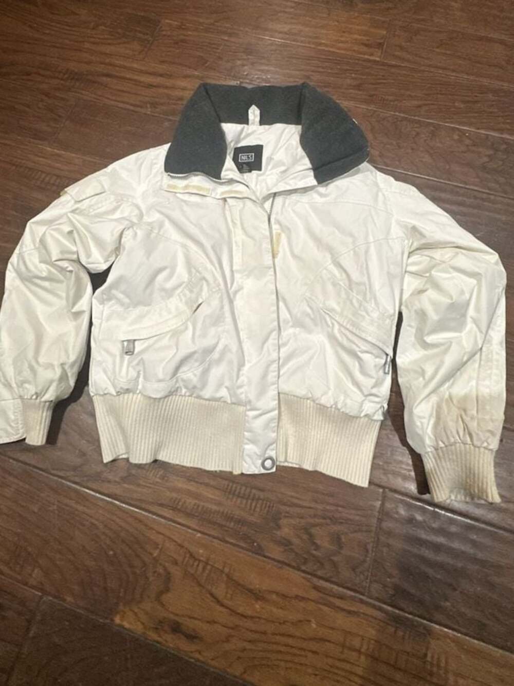 NILS Women's Vintage White Insulated Ski Bomber Jacket Size 6